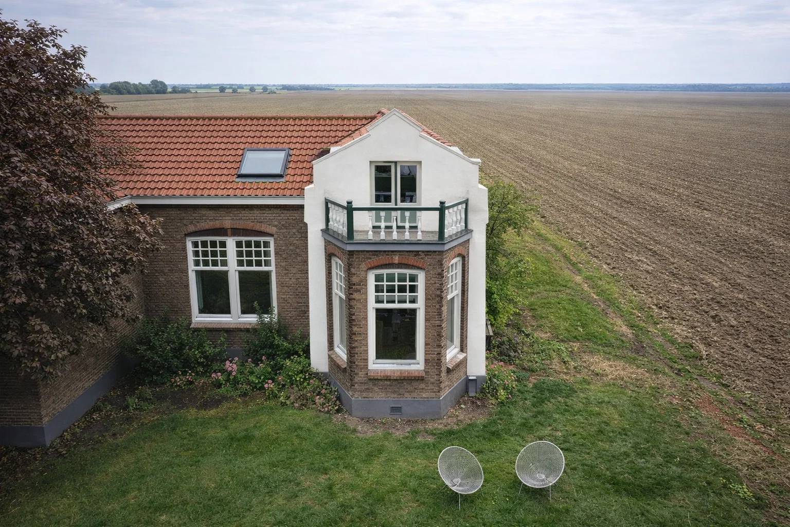 Afgerond gevel schilderen vrijstaande villa Oudemolen — Wolfe Bouw Breda